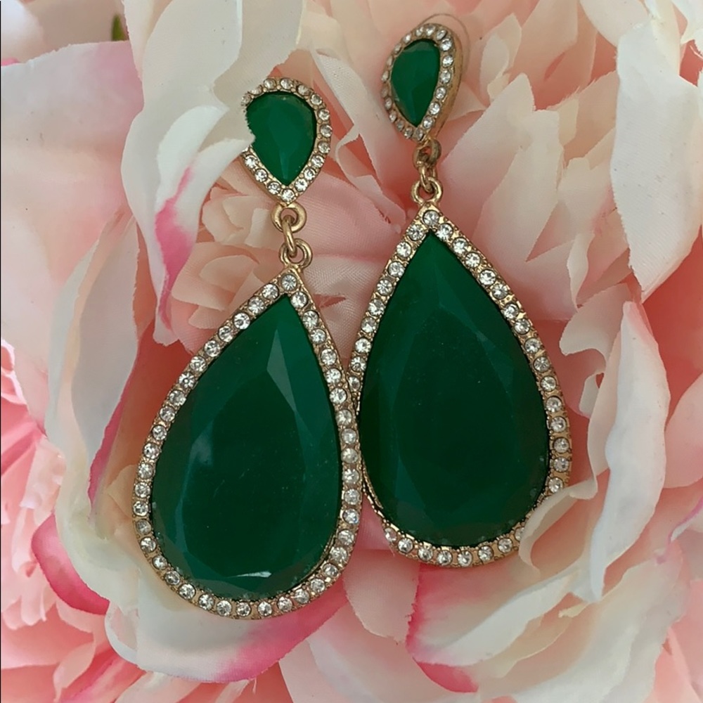 Green emerald color earrings with rhinestone